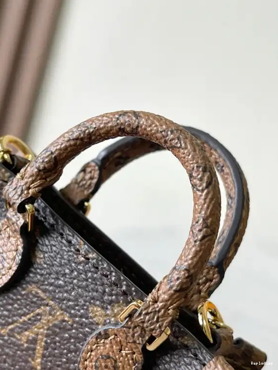 Rep ladies ONTHEGO VUITTON LOUIS MICRO-8.5*3.5*10.5CM 0501